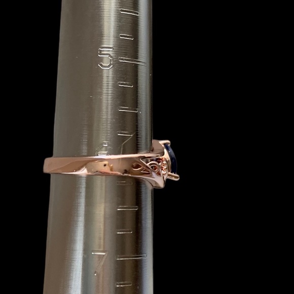 Irish Claddagh Ring Rose Gold Plated Sapphire Blue Crystal Heart Woman’s Ring - Picture 8 of 8